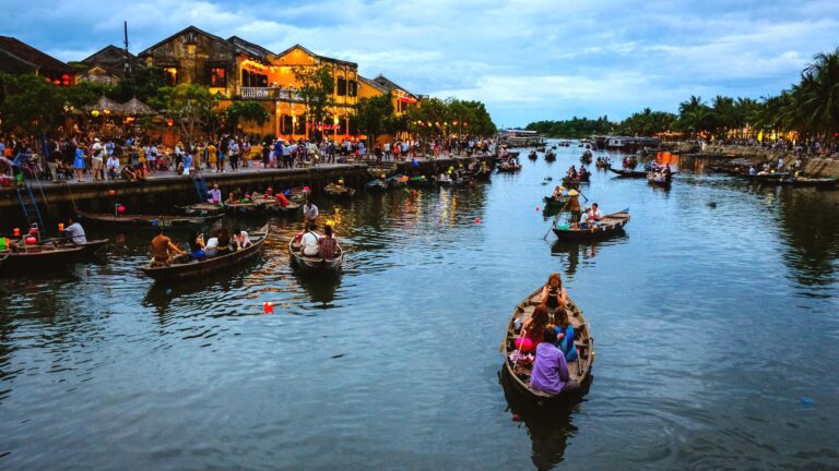 Turyści wybierają Da Nang jako najpopularniejszy cel tego lata
